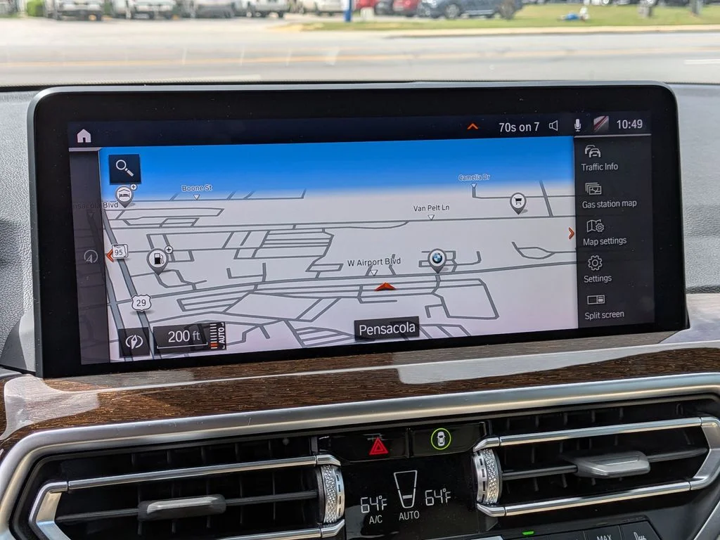 Used 2023 White BMW sDrive30i image 19