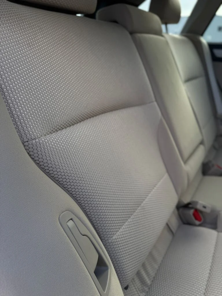 Used 2018 Black Subaru 2.5i Premium image 34