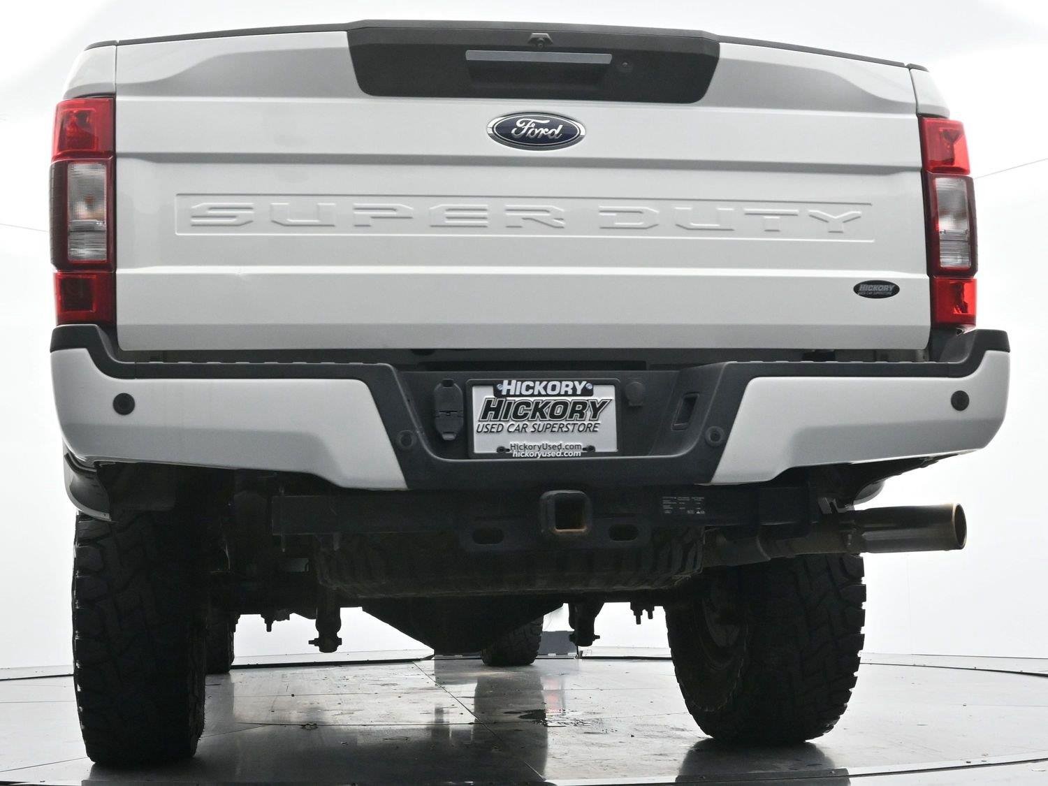 Used 2022 Star White Metallic Tri-Coat Ford LARIAT image 51