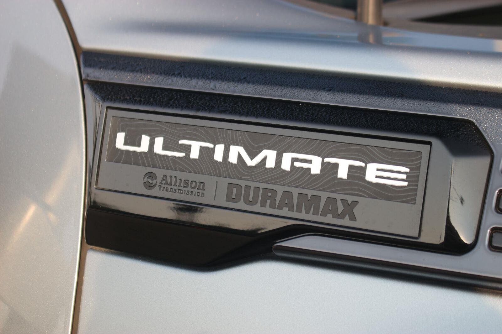Used 2024 Sterling Metallic GMC Denali Ultimate image 10