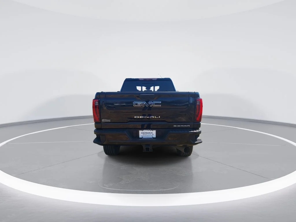 Used 2024 Black GMC Denali Ultimate image 7