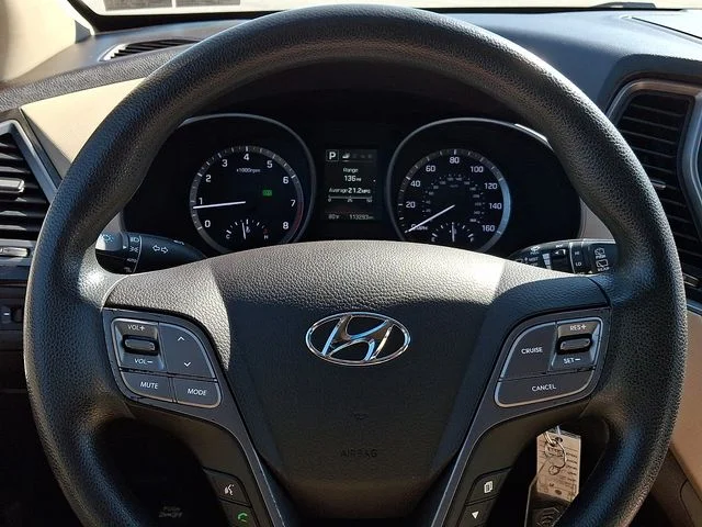 Used 2017 Black Hyundai 2.4 Base image 25