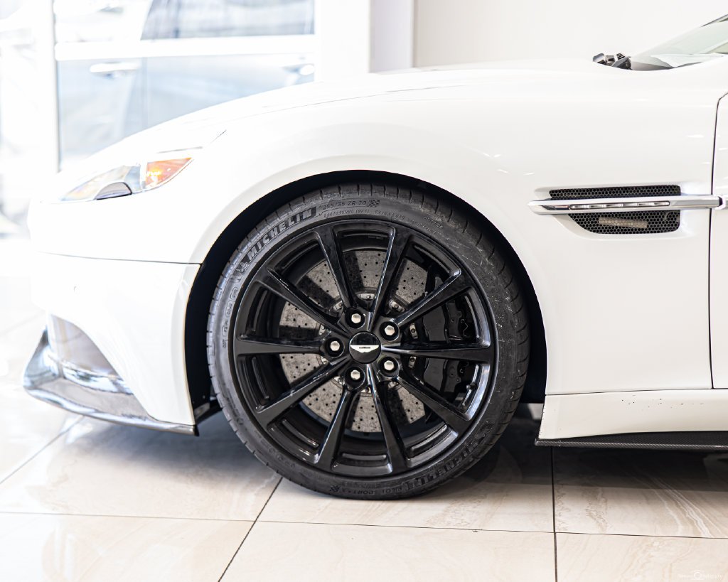 Used 2016 White Aston Martin Volante image 8