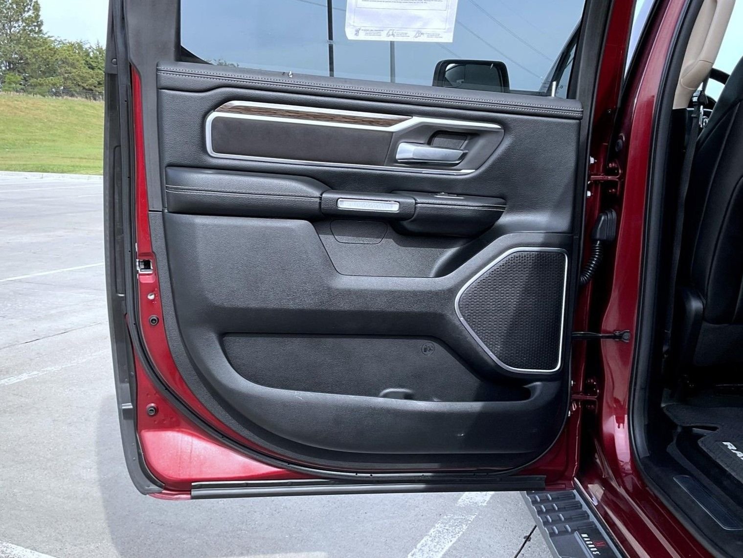 Used 2019 Red Ram Laramie image 21