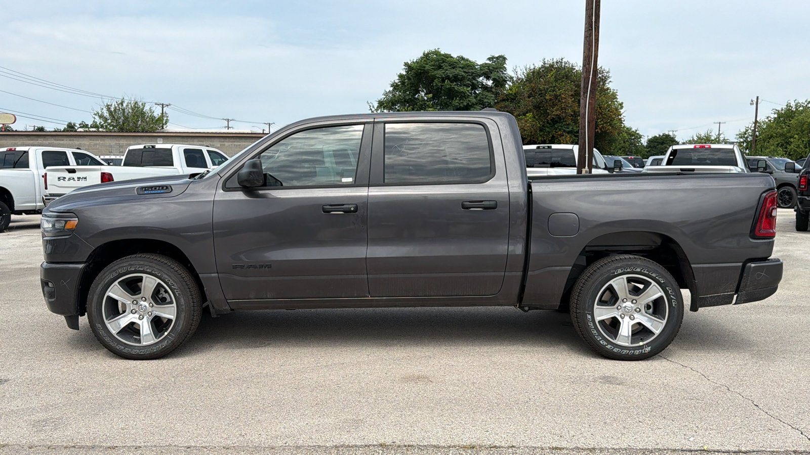 New 2026 Granite Crystal Metallic Clear-Coat Exterior Paint RAM Express image 8
