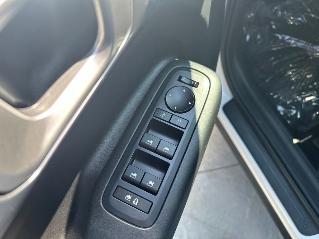 2026 Hyundai Santa Fe SE - Photo 9