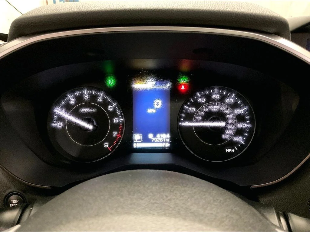 Used 2018 White Subaru 2.0i Premium image 25