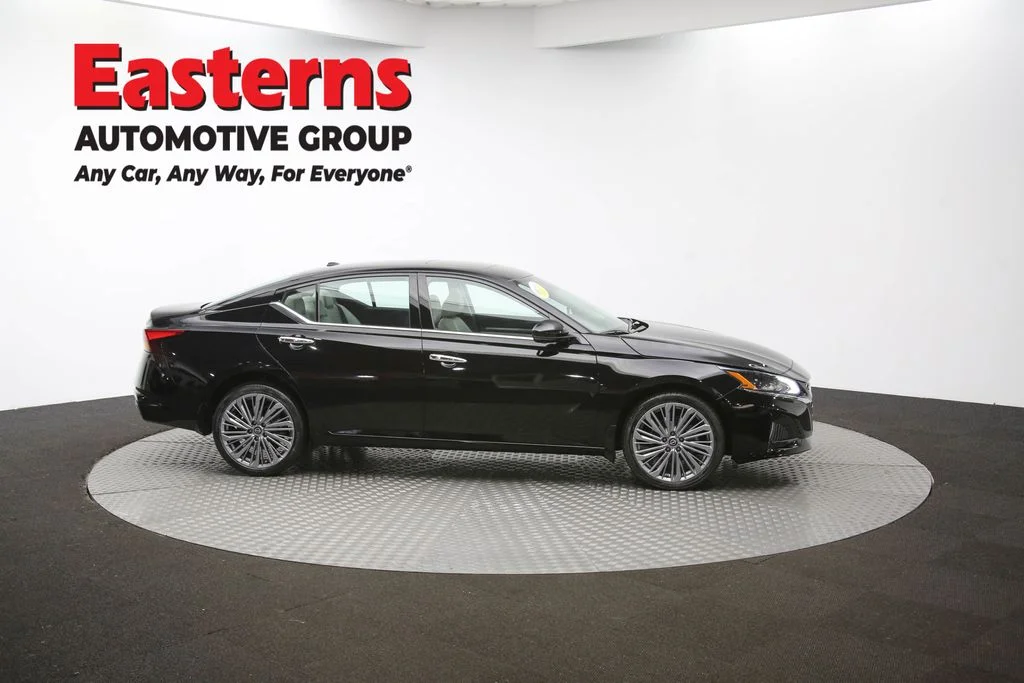Used 2024 Black Nissan 2.5 SL image 44