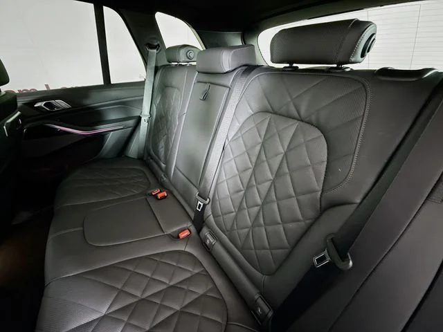 Used 2026 Black BMW xDrive40i image 26