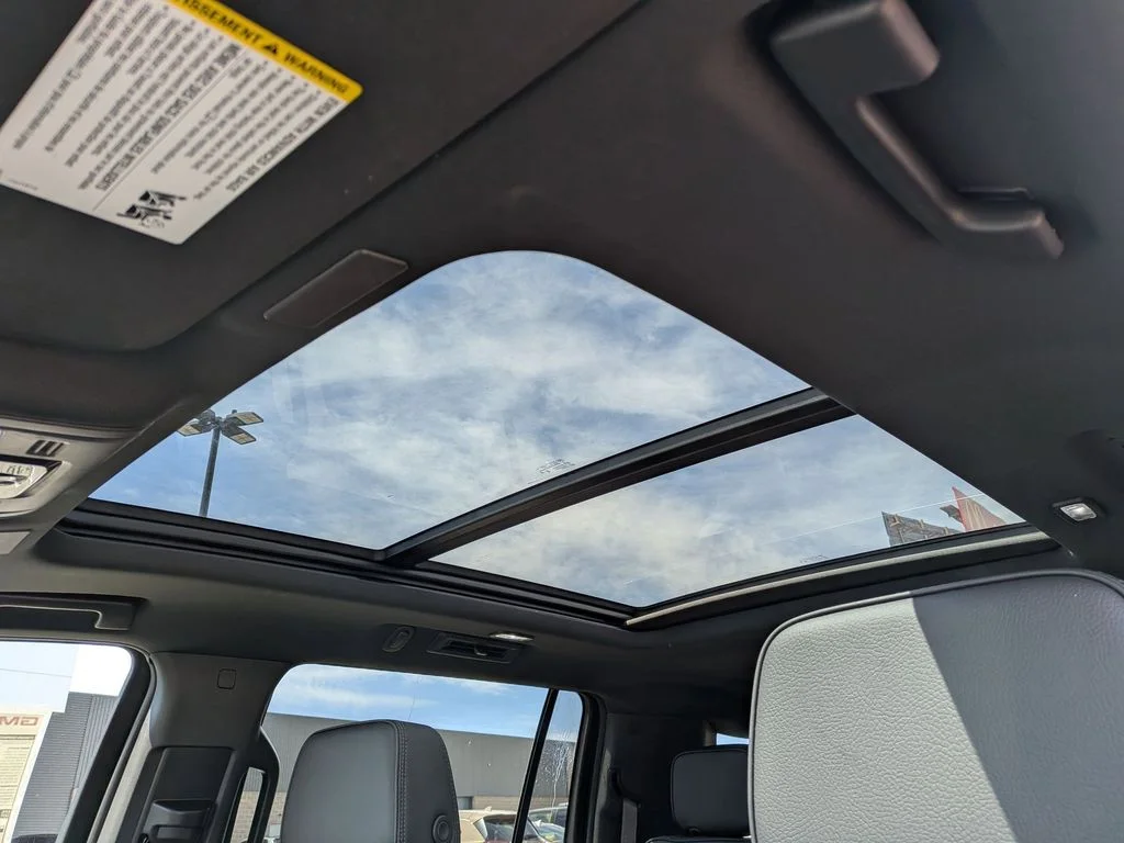 2026 GMC Yukon XL Denali - Photo 17