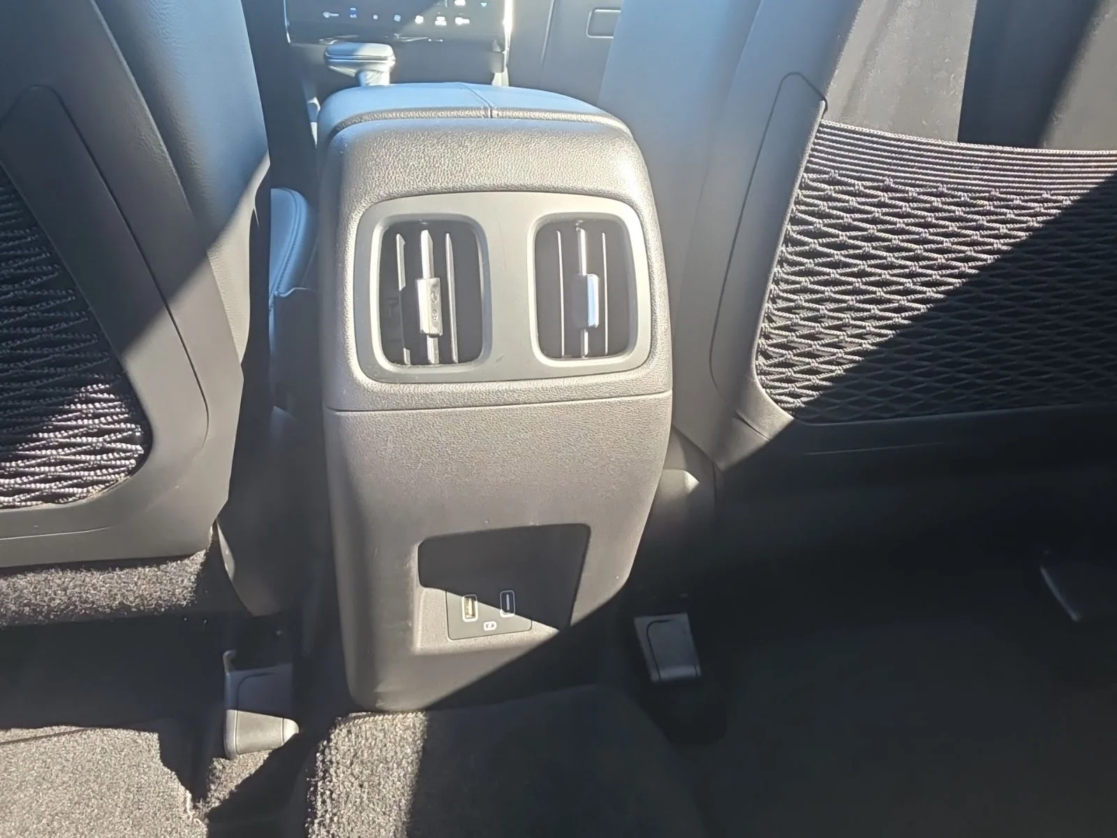 Used 2023 Silver Hyundai SEL image 27