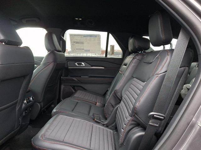 New 2026 Carbonized Gray Metallic Ford ST-Line image 28