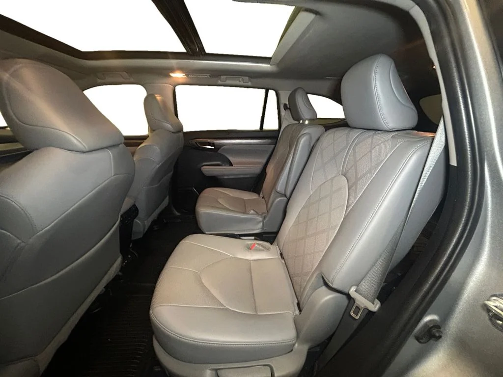 Used 2022 Celestial Silver Toyota Platinum image 13