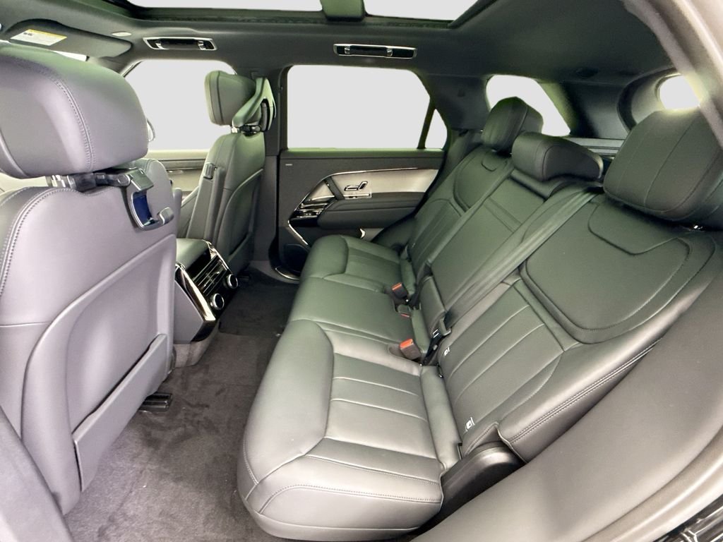 New 2026 Santorini Black Land Rover SE image 21