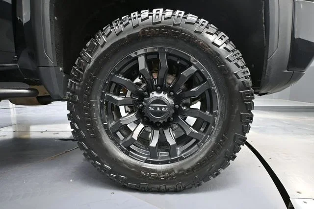 Used 2024 Black GMC AT4 image 18