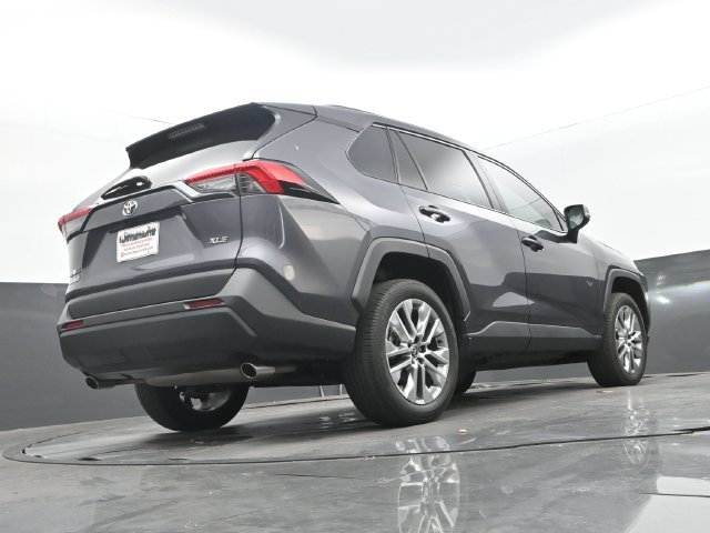Used 2024 Magnetic Gray Metallic Toyota XLE Premium image 27