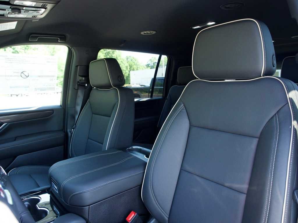 2026 GMC Yukon XL Elevation - Photo 11