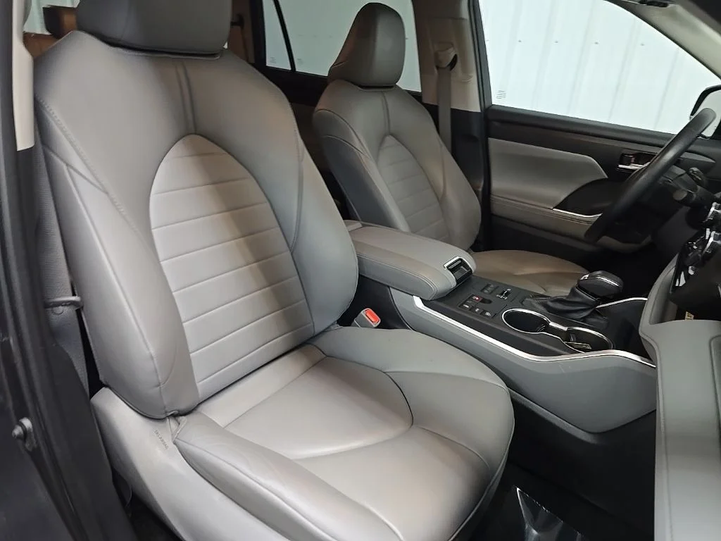 Used 2023 Magnetic Gray Metallic Toyota XLE image 15