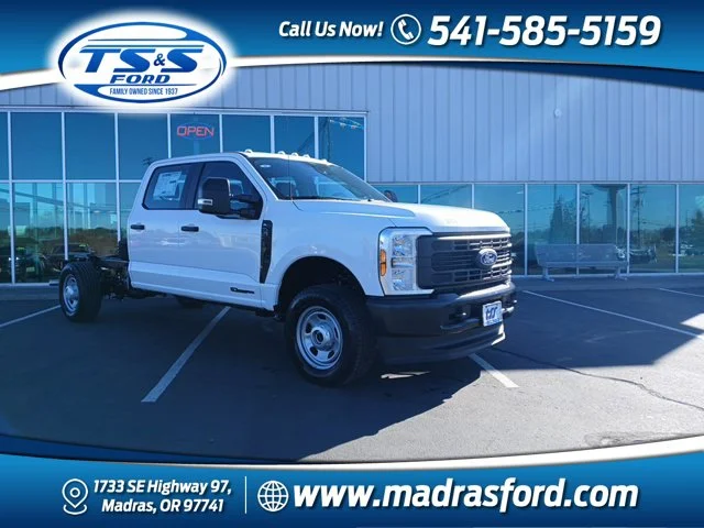 2027 Ford F-350 Super Duty Chassis Cab