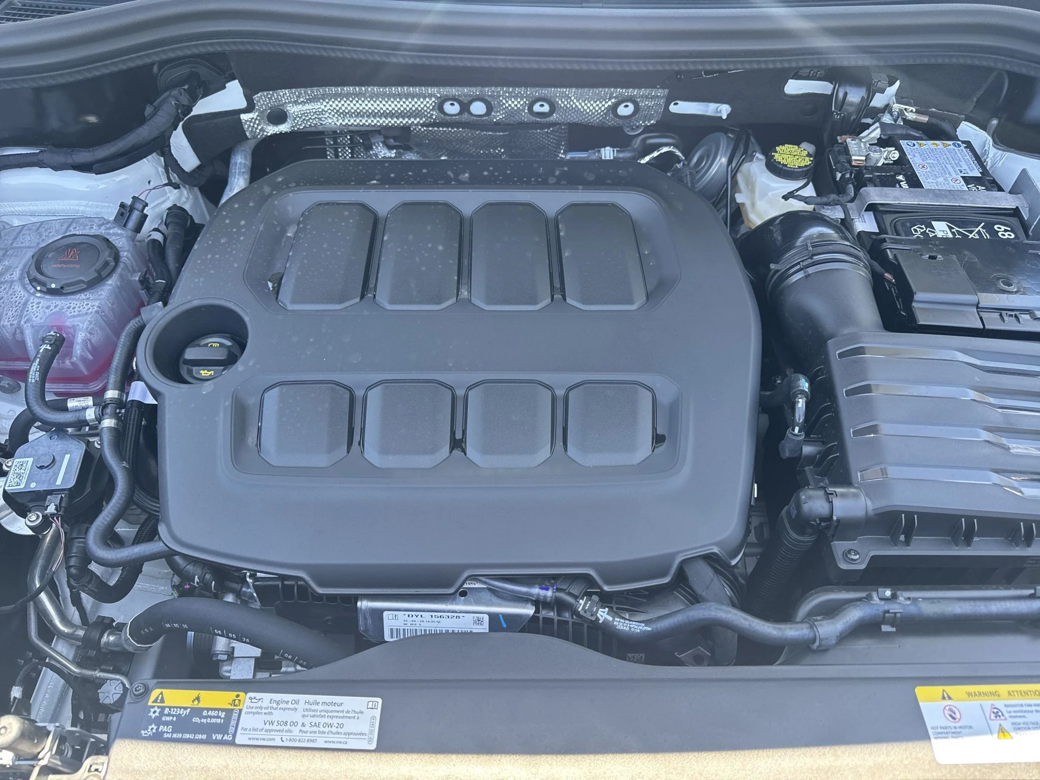 New 2026 Pure White Volkswagen SE image 33