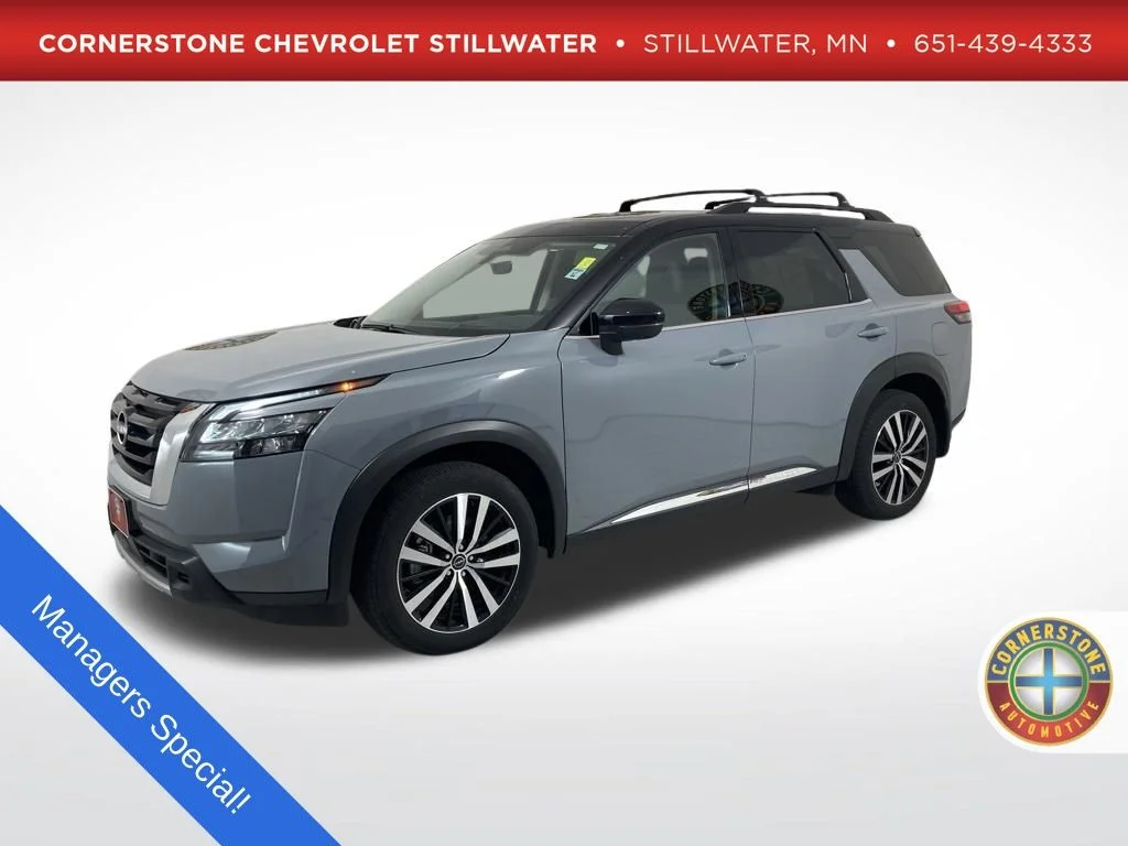 Used 2025 Gray Nissan Platinum image 1
