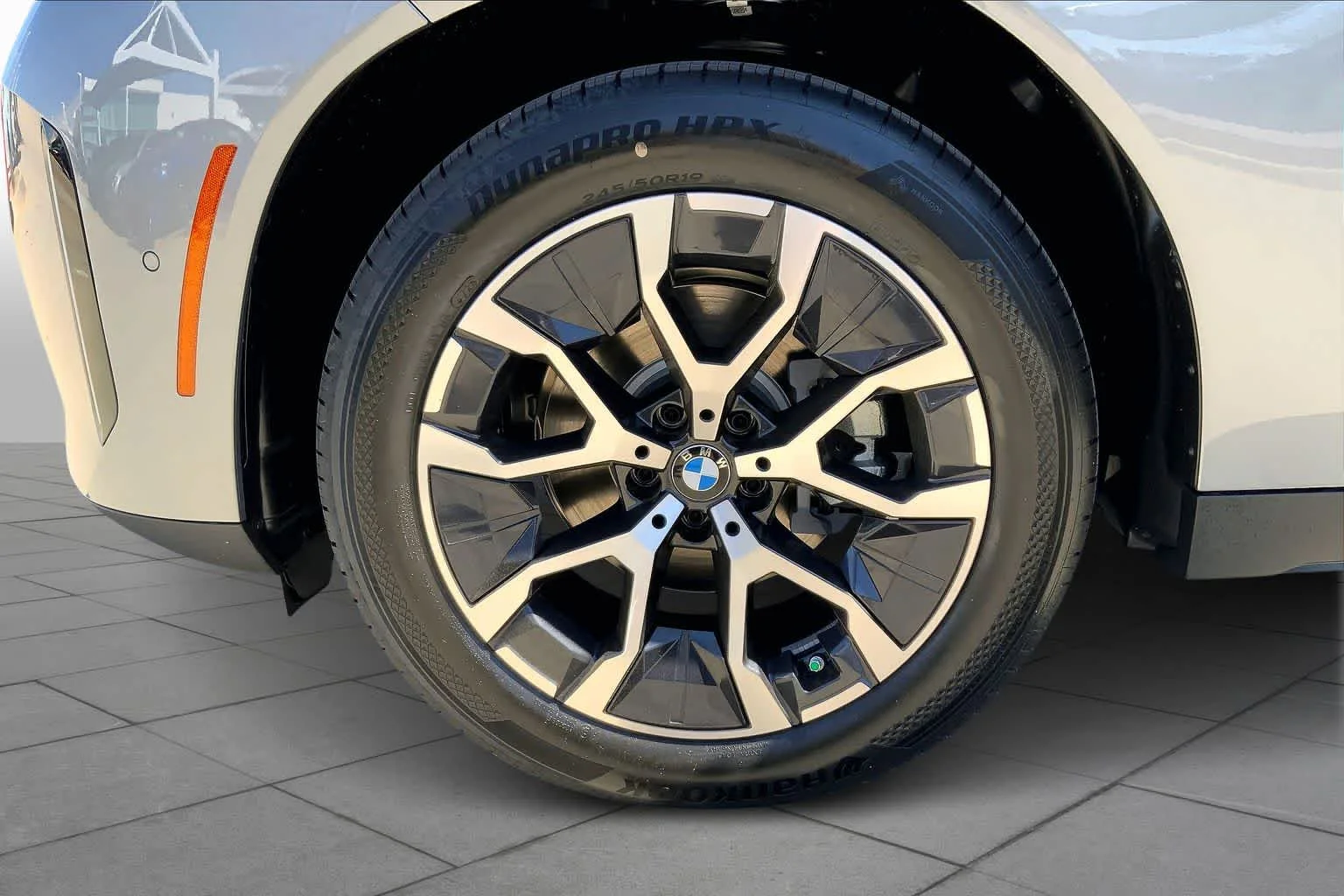 New 2026 Skyscraper Grey Metallic BMW 30 xDrive image 12