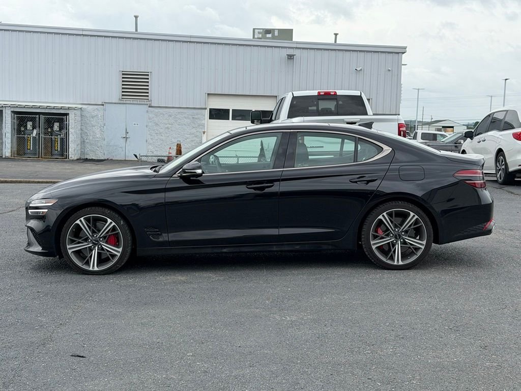 Used 2025 Black Genesis 3.3T Sport Advanced image 8