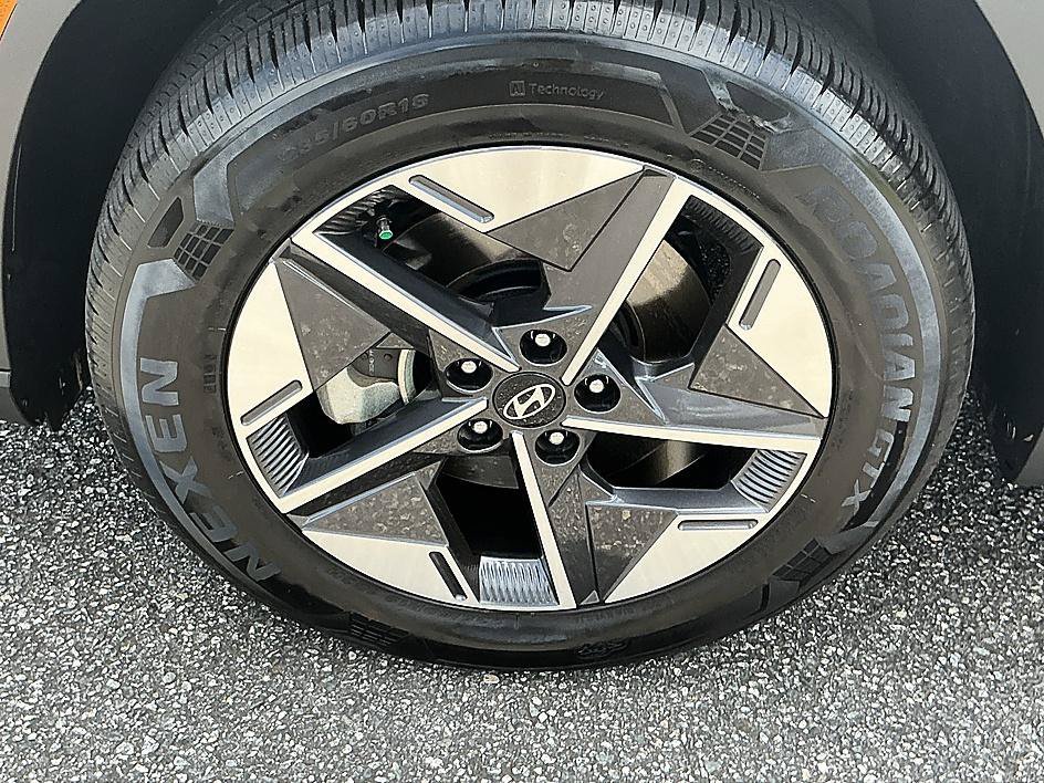Used 2025 Serenity White Pearl Hyundai SEL Convenience image 7