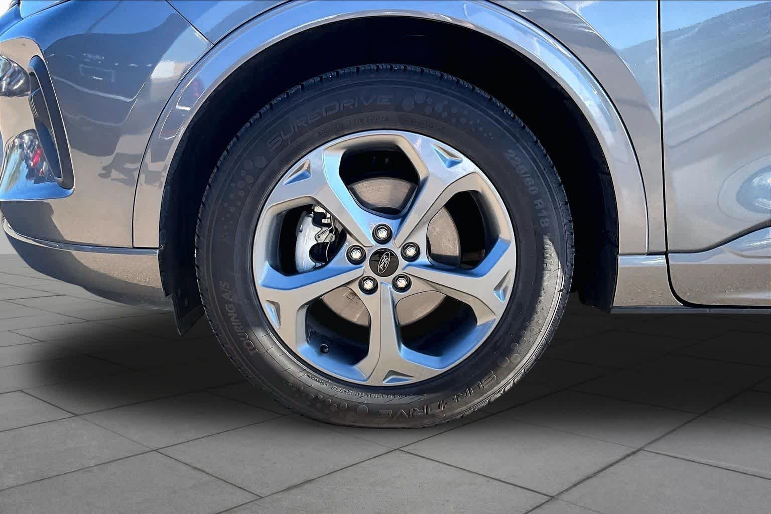 Used 2023 Carbonized Gray Metallic Ford ST-Line image 11