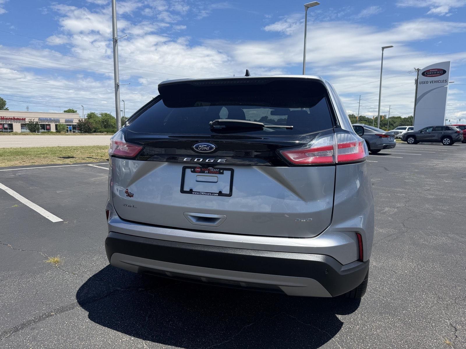 Used 2024 Iconic Silver Ford SEL image 6