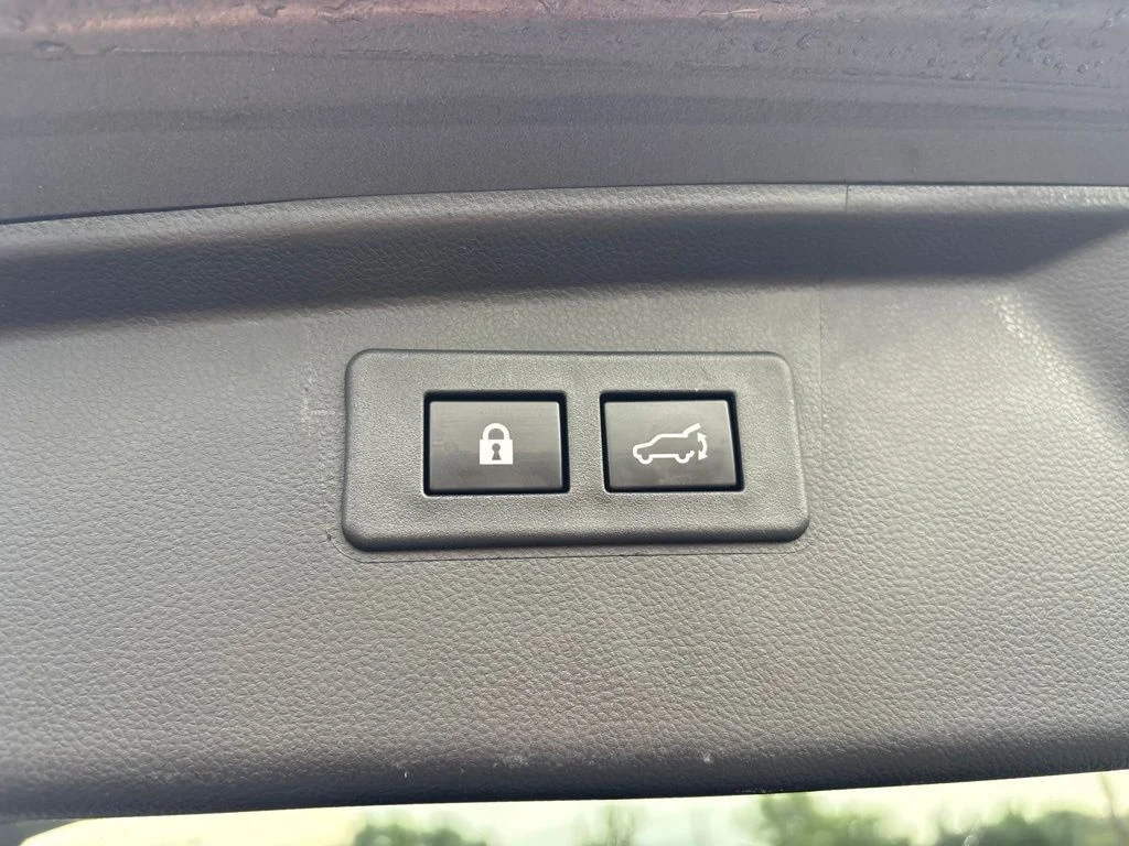 Used 2024 Gray Subaru Onyx Edition image 26