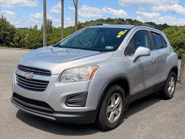 Used 2016 Silver Ice Metallic Chevrolet LT image 1