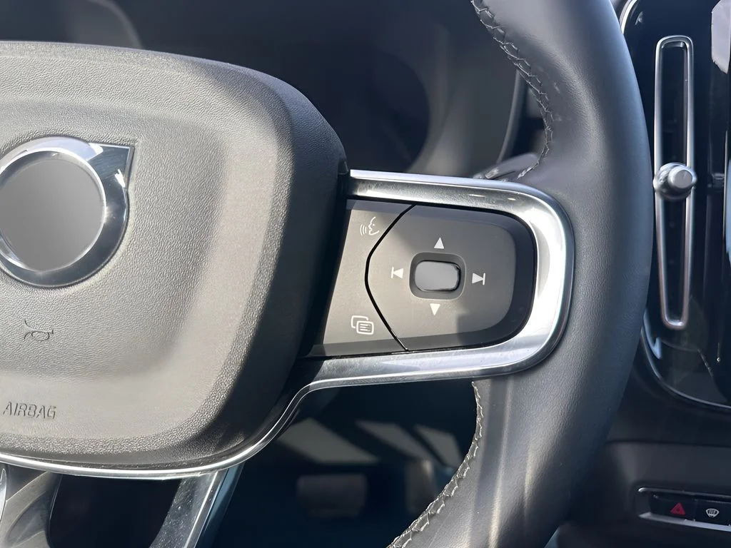 2023 Volvo C40 Ultimate - Photo 17
