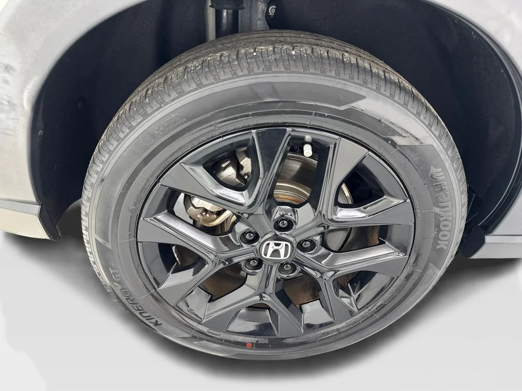 Used 2023 White Honda Sport image 77