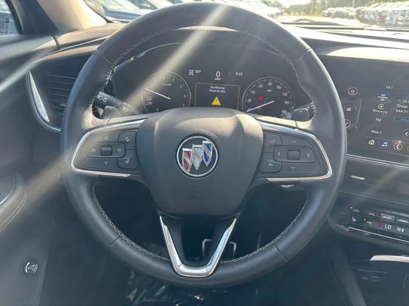 Used 2023 SUMMIT WHITE Buick Essence image 15