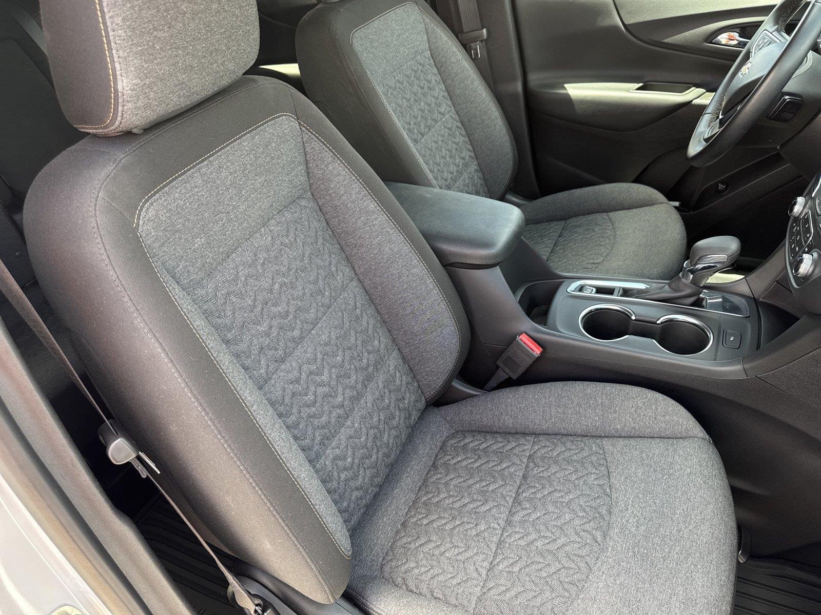 Used 2024 Summit White Chevrolet LT image 37