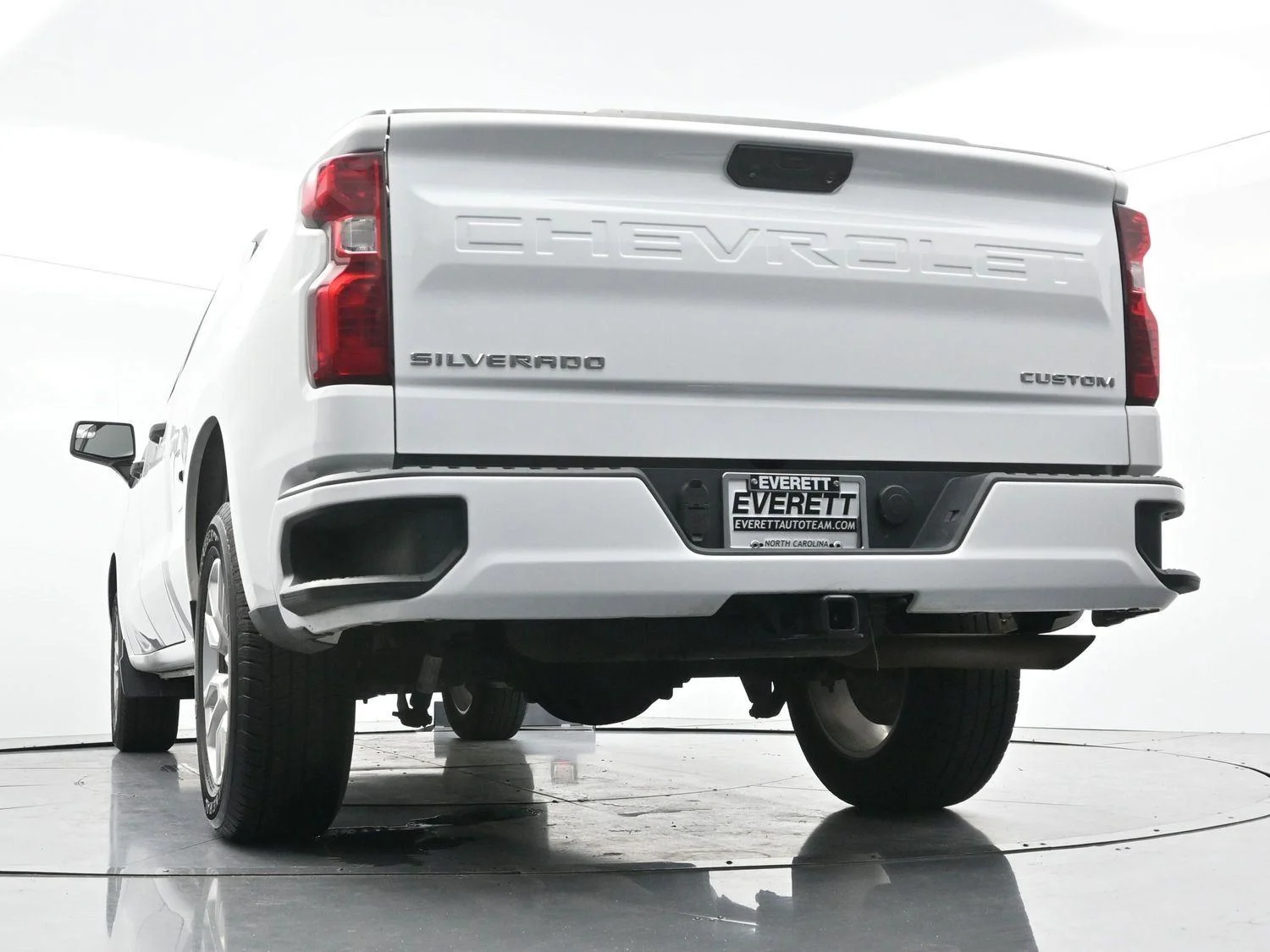 Used 2023 Summit White Chevrolet Custom image 45