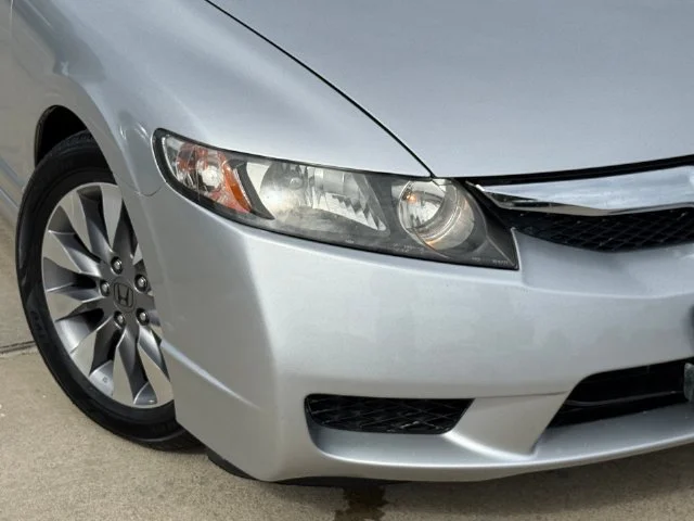 Used 2009 Alabaster Silver Metallic Honda EX-L image 4