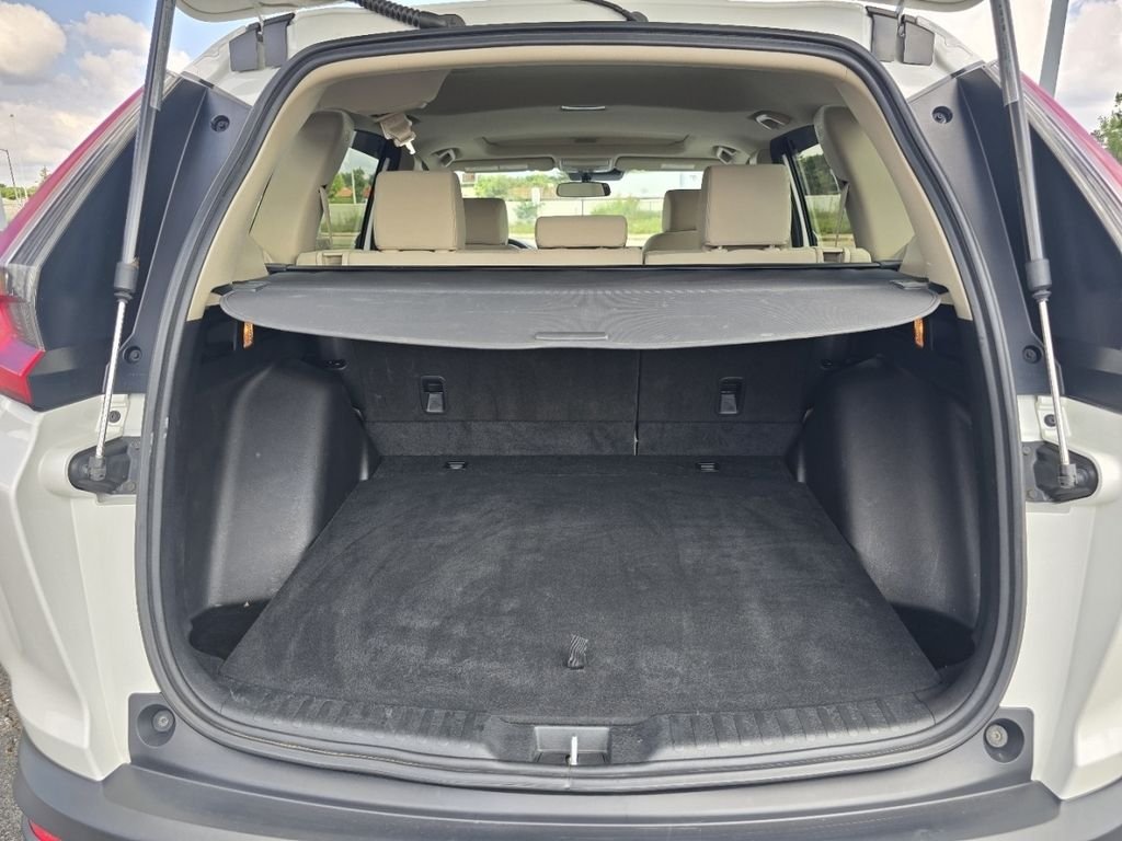 Used 2022 White Honda EX image 18