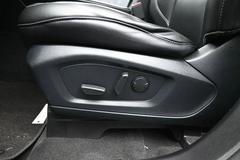 Used 2021 Silver Ford XLT image 10