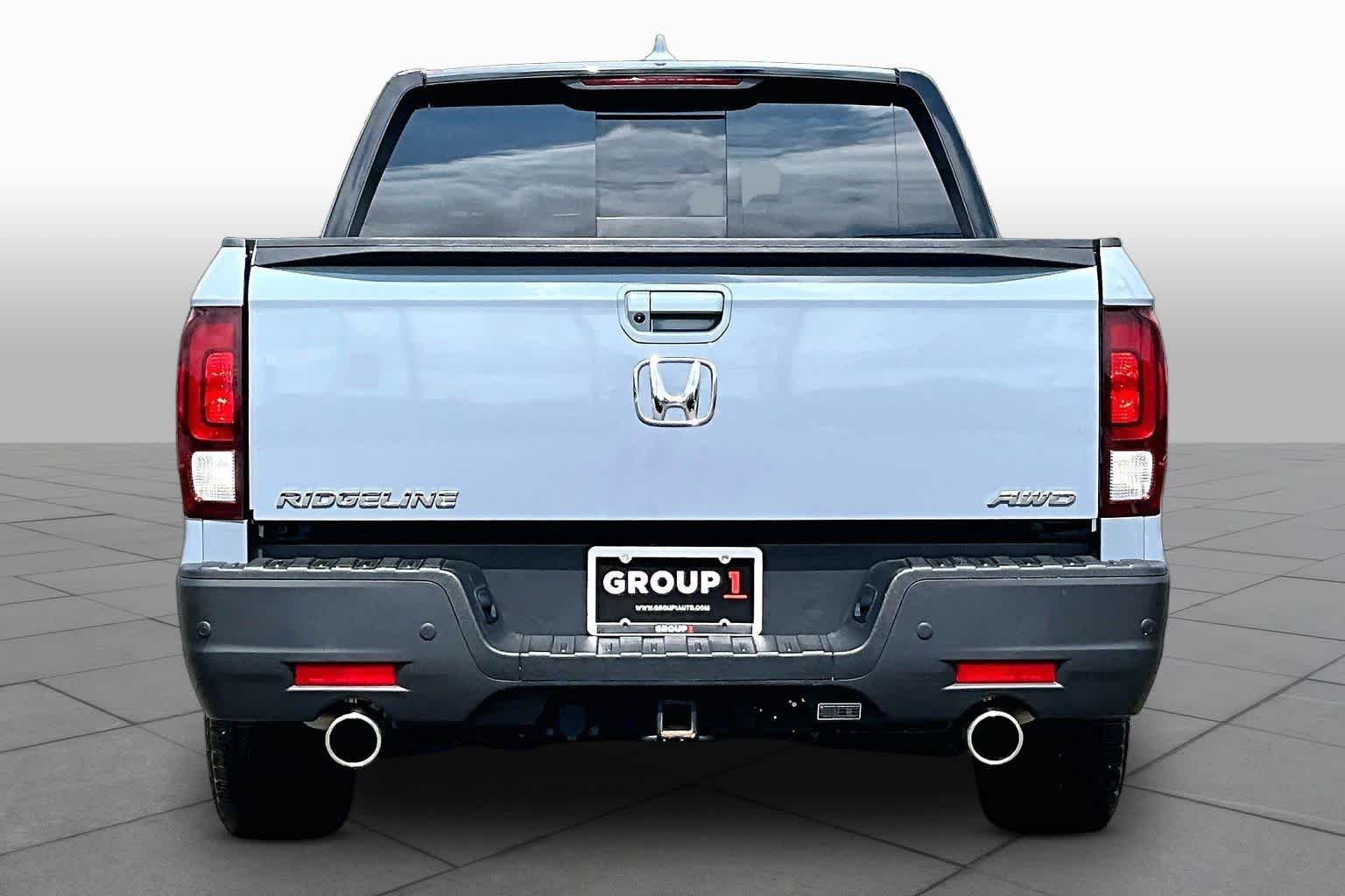 Certified Used 2023 Sonic Gray Pearl Honda Black Edition image 5