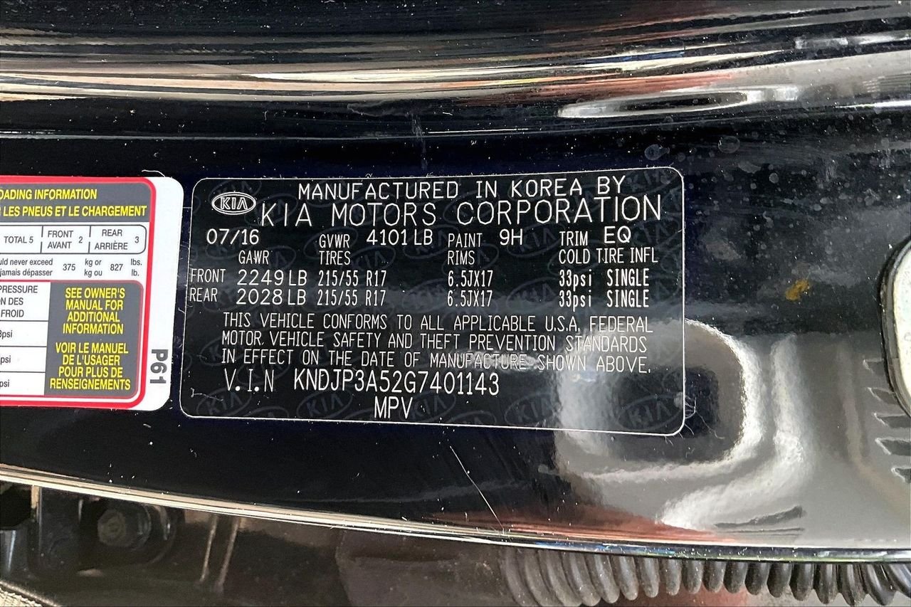 Used 2016 Black Kia Plus image 16