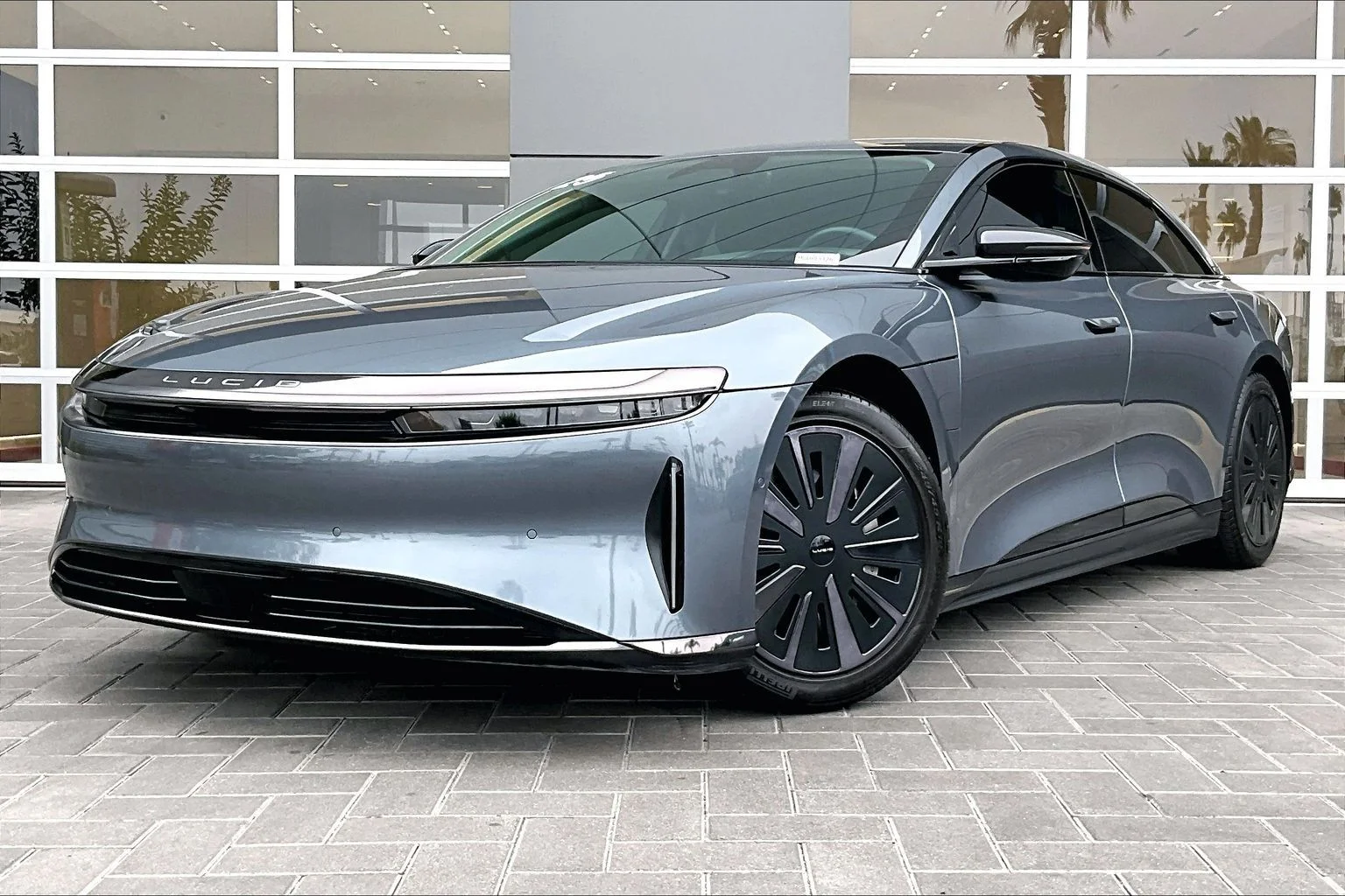 2025 Lucid Air Pure's photo