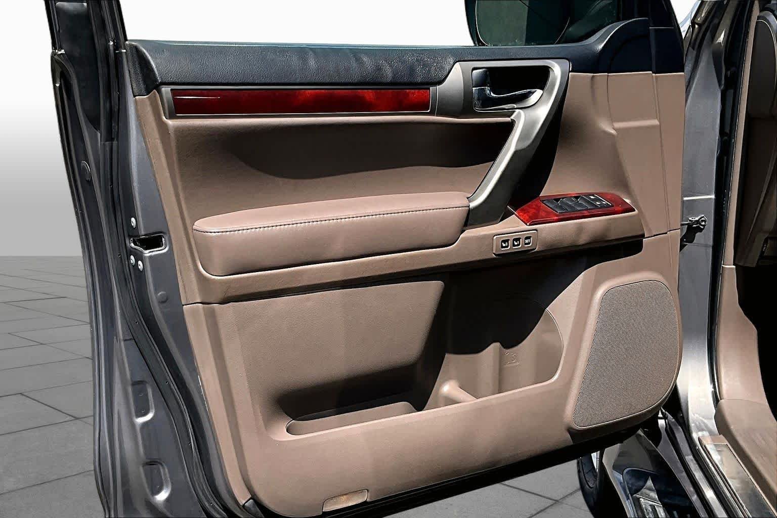 Used 2013 Knights Armor Pearl Lexus  image 20