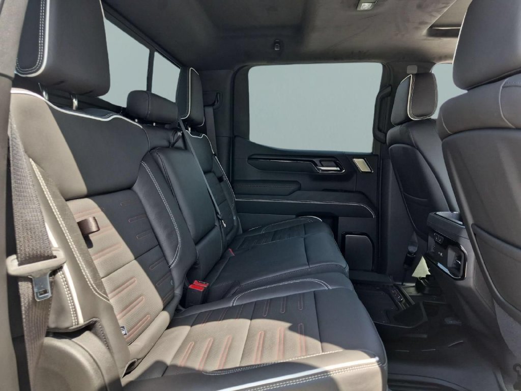 2026 GMC Sierra 1500 AT4X - Photo 27