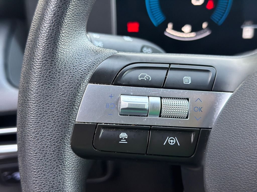 2025 Hyundai Tucson SE - Photo 24