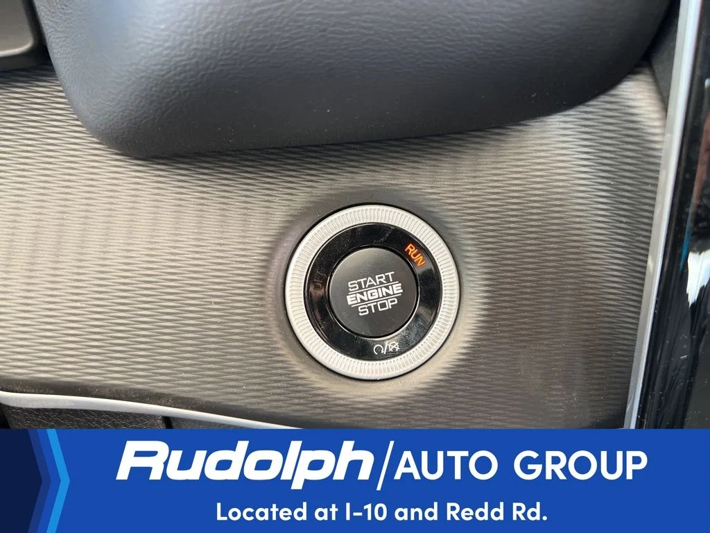 Used 2025 Silver Jeep Altitude image 43