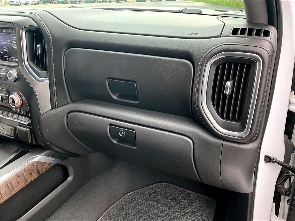 Used 2020 White Frost Tricoat GMC Denali image 13