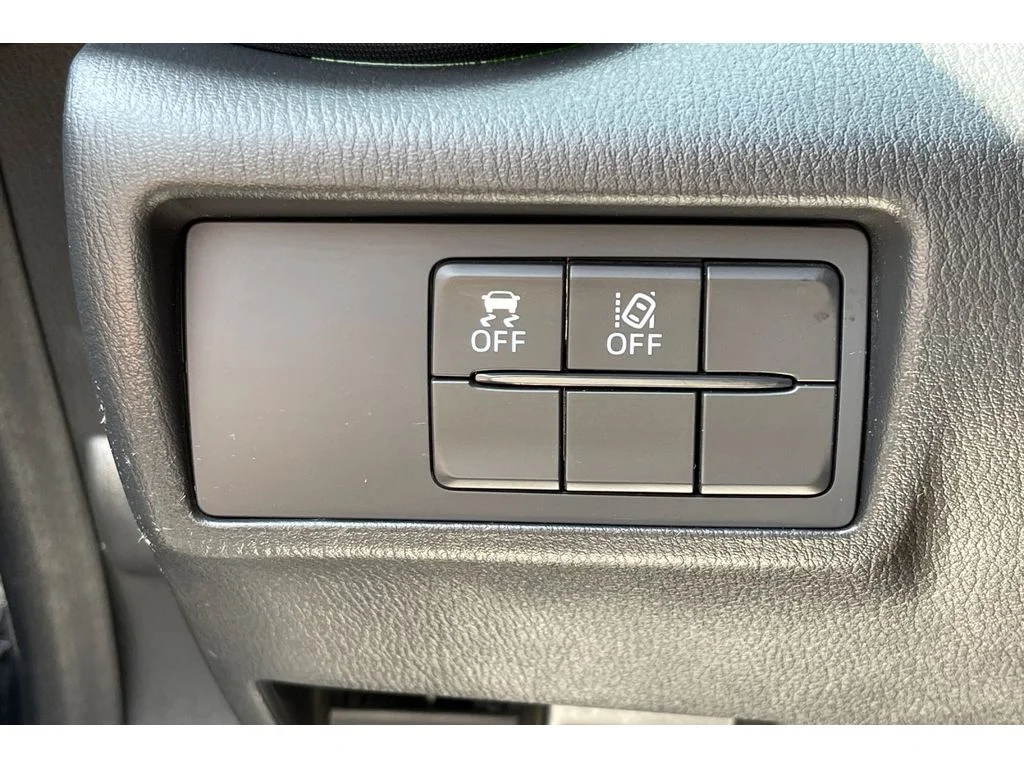 Used 2020 Jet Black Mica Mazda Club image 39