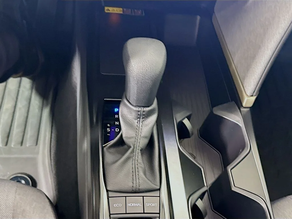 2026 Toyota Camry LE - Photo 16